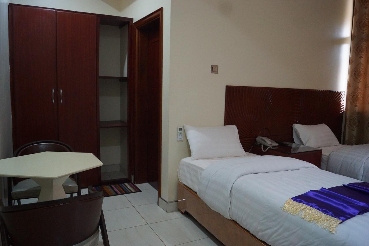 Hotel Ok Kampala Zewnętrze zdjęcie